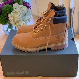 NWOT Timberland Premium 6 Inch Waterproof Boot